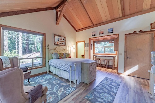 Dear Ol' Dad's Cabin image 2