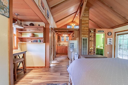 Dear Ol' Dad's Cabin image 4