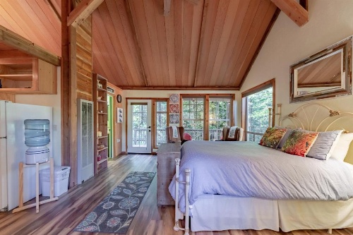 Dear Ol' Dad's Cabin image 8